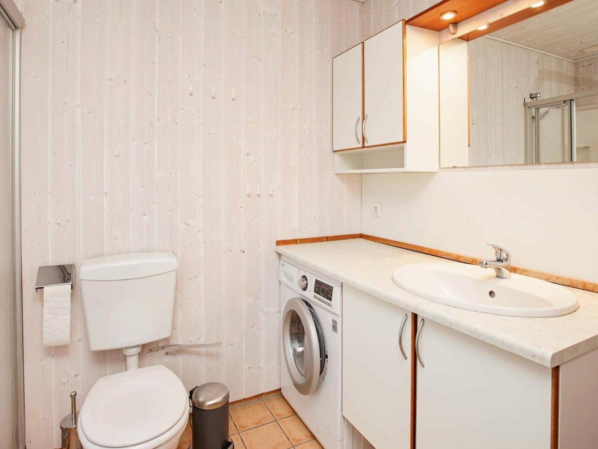 8 Person Holiday Home In Gelting Bagian luar foto