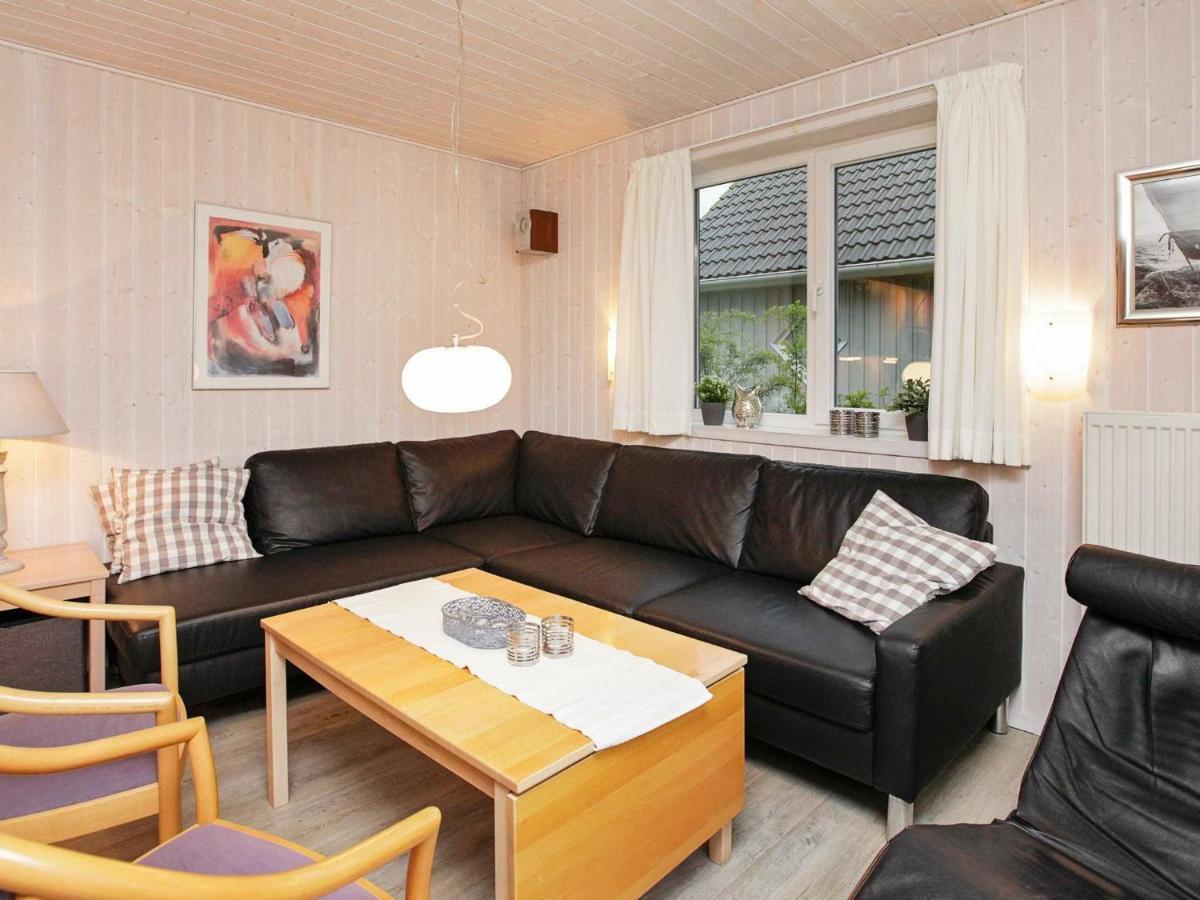 8 Person Holiday Home In Gelting Bagian luar foto